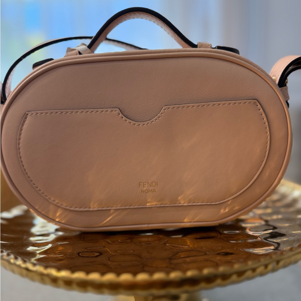 Fendi Cream Leather Crossbody Camera Bag - Picture 6 of 12